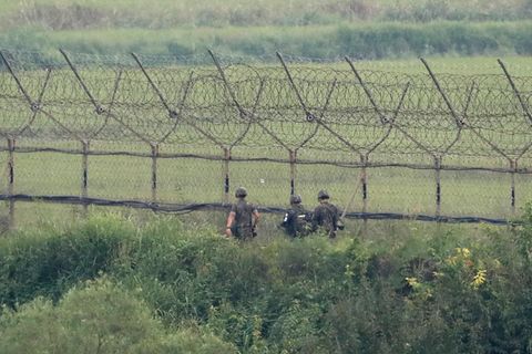 Südkoreanische Soldaten patrouillieren an der Grenze zu Nordkorea