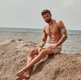 Sebastian Fobe versuchte 2017 das Herz von Bachelorette Jessica Paszka zu gewinnen, doch nach den Home Dates schickte sie ihn nach Hause. "Verknallen kann ich mich grundsätzlich überall – im Paradies sicher beschleunigt", sagt der 32-Jährige über seine Teilnahme.