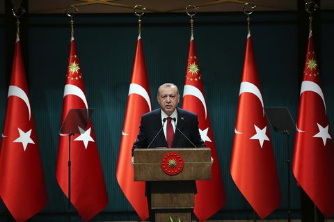 Türkei: Erdogan kündigt vorgezogene Neuwahlen an - das steckt dahinter