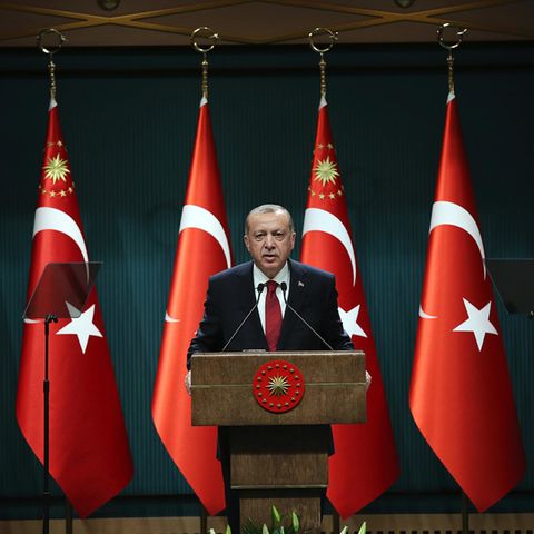 Türkei: Erdogan kündigt vorgezogene Neuwahlen an - das steckt dahinter