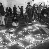 Opfer: Edward Duling, 29. Freunde und Gangmitglieder halten am Tatort eine Mahnwache für Edie „Red Bird“. Viele sind betrunken