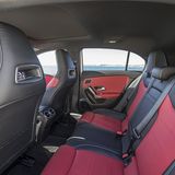 Die Lehnen der Rückbank lassen sich nach vorne umlegen