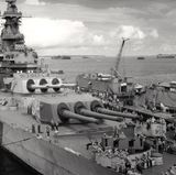 Die USS Iowa wurde im Zweiten Weltkrieg in Dienst gestellt.