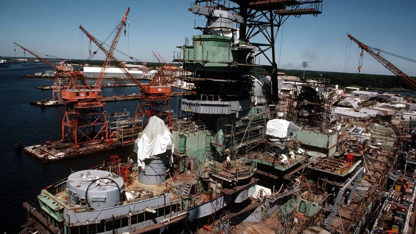 Die Moderniserung der USS Iowa.