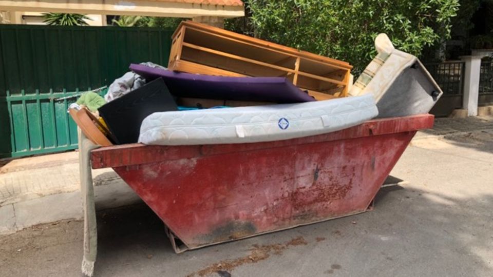 Zweiter Schritt: Spuren der Besetzer beseitigen