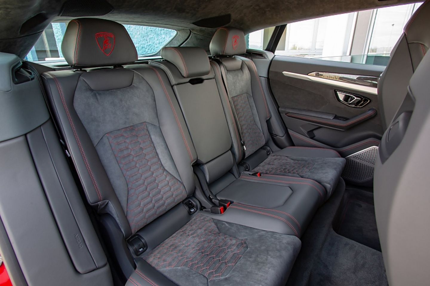 Lamborghini Urus - auch hinten lässt es sich sitzen