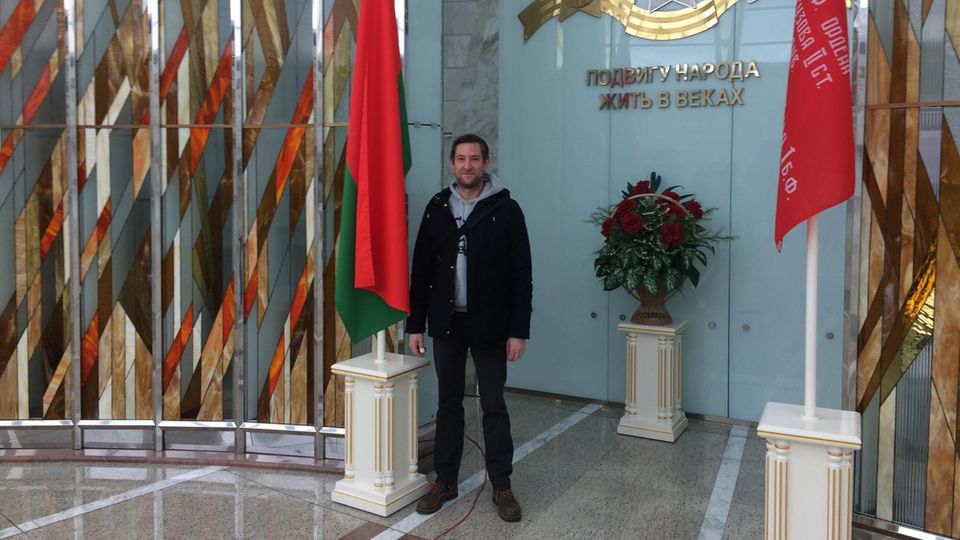 Niels im Museum