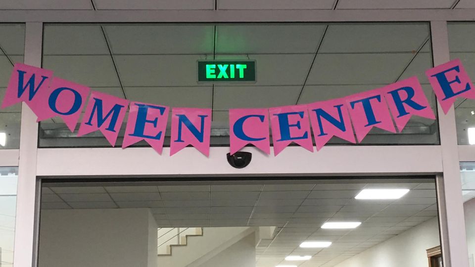 Im Frauenzentrum will den Frauen helfen. Die meisten sind schwer traumatisiert. Im Frauenzentrum will den Frauen helfen. Die meisten sind schwer traumatisiert.