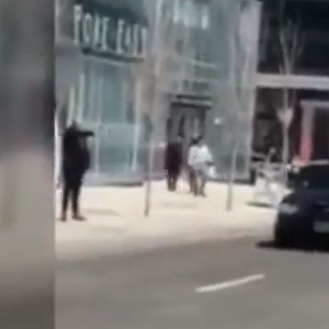 Toronto -  Virales Video: Täter von Toronto und der Polizist, der ihn nicht erschossen hat