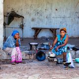 "Um eine Mahlzeit zuzubereiten, braucht Frau nicht immer einen sechsflammigen Gasherd."