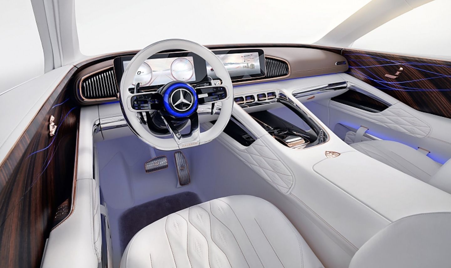 Vision Mercedes Maybach Ultimate Luxury - das Cockpit beinahe seriennah