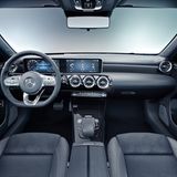 Der Innenraum der neuen Mercedes A-Klasse Limousine