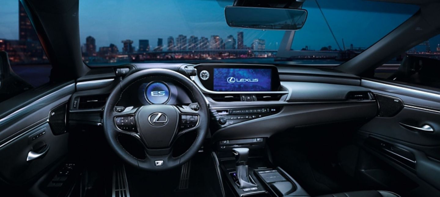 Lexus ES 2018