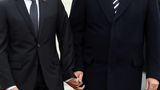 Donald Trump Emmanuel Macron Händchen