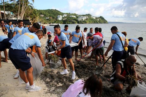 Säuberungsaktion auf der philippinische Urlaubsinsel Boracay