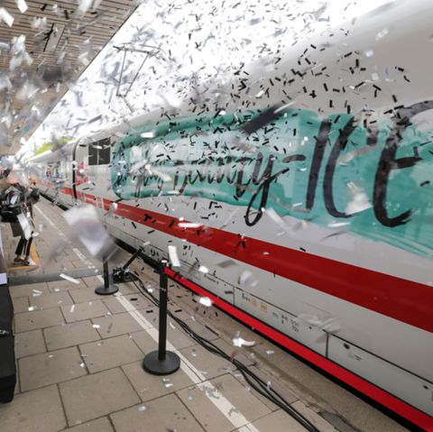 Mit Konfetti und Glitzer wird der erste Beauty-ICE eingeweiht