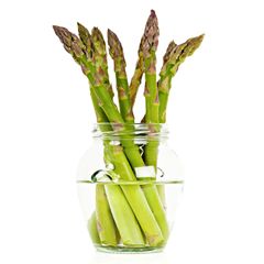 Ältestes Kochbuch der Welt: Warum Sie Spargel "rückwärts" kochen sollten