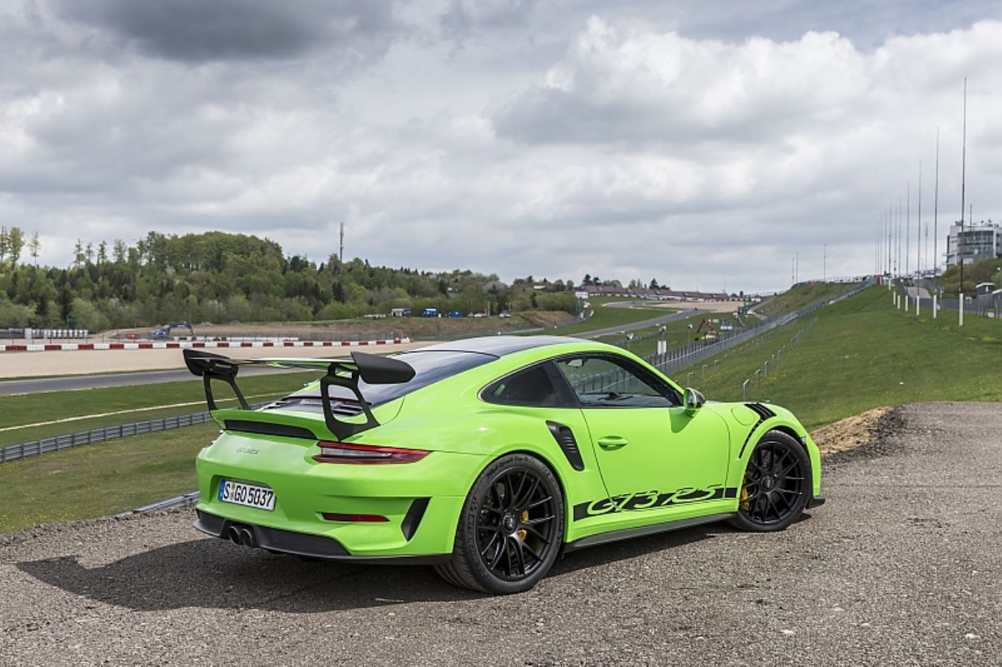 1.430 Kilogramm wiegt der GT3 RS.
