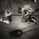 Mädchen auf Schaukel