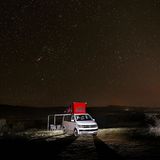 Hier fühlt sich nicht nur ein California-Besitzer wohl: unterm Sternenhimmel von Kalifornien.