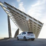 An einem 230 Volt-Anschluss ist die Batterie nach knapp acht Stunden wieder gefüllt