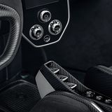 McLaren Senna - das Cockpit mit Licht und Schatten