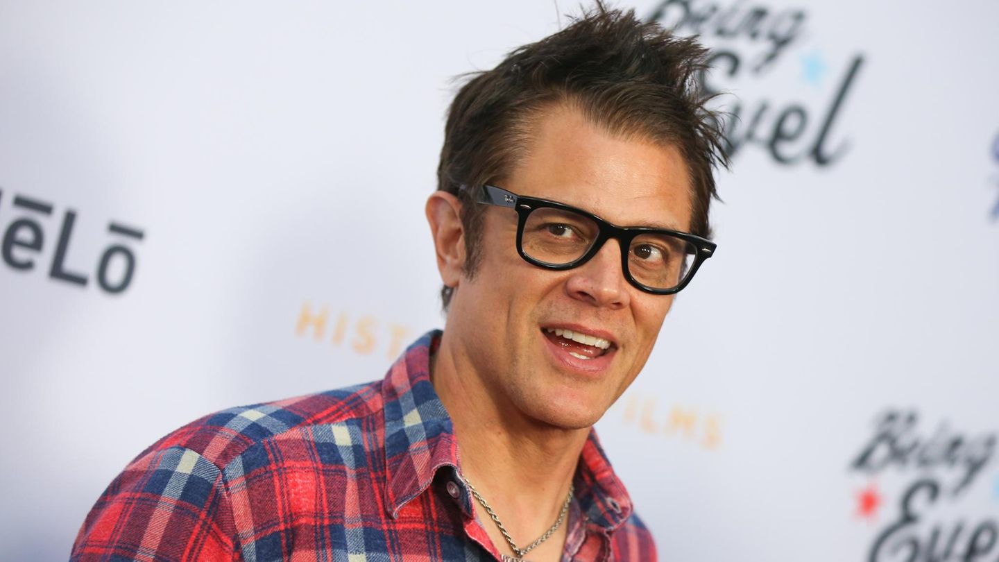 Johnny Knoxville - Auge - naseputzen
