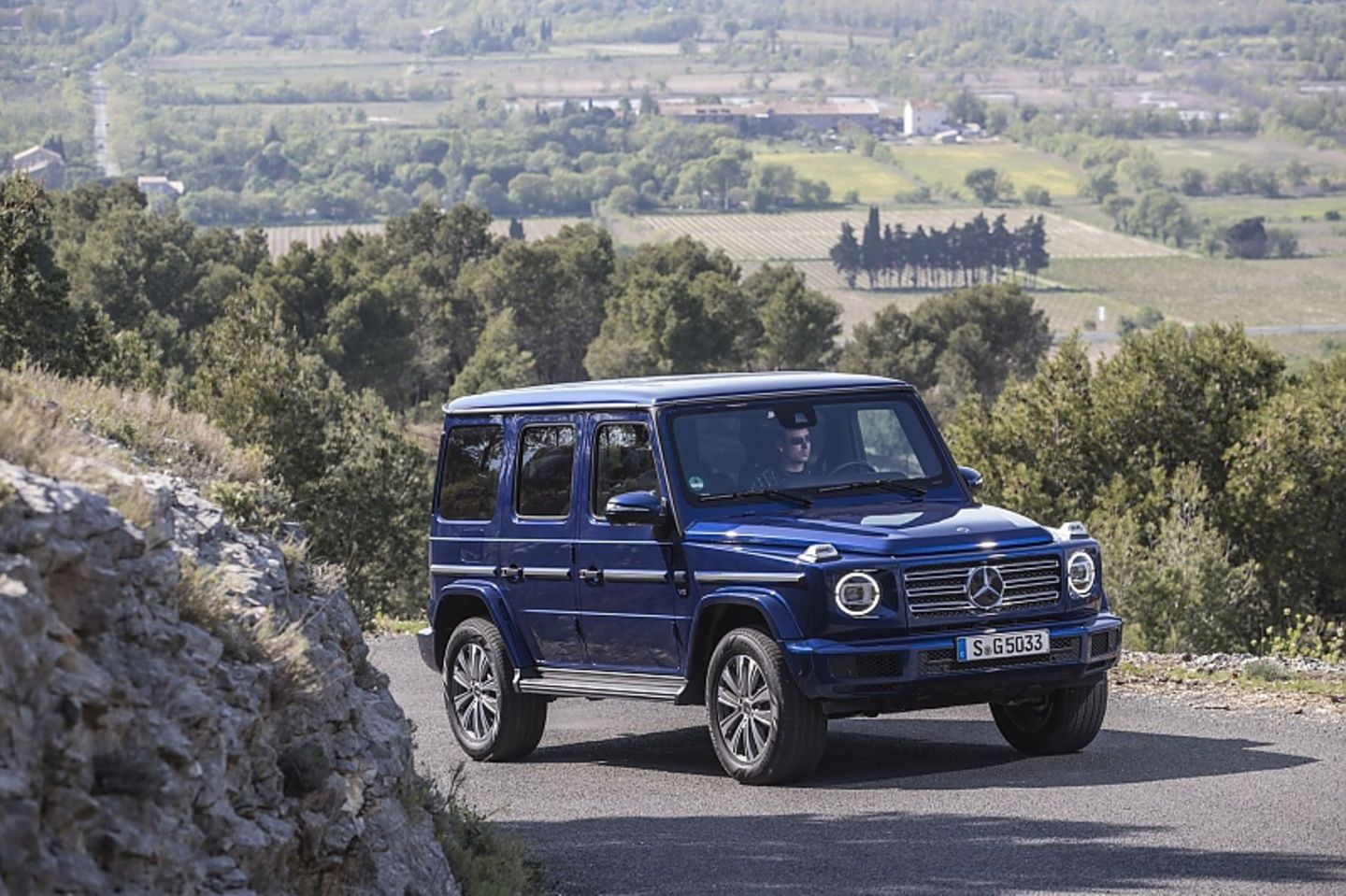 Der Mercedes G 500 ist bis zu 210 km/h schnell