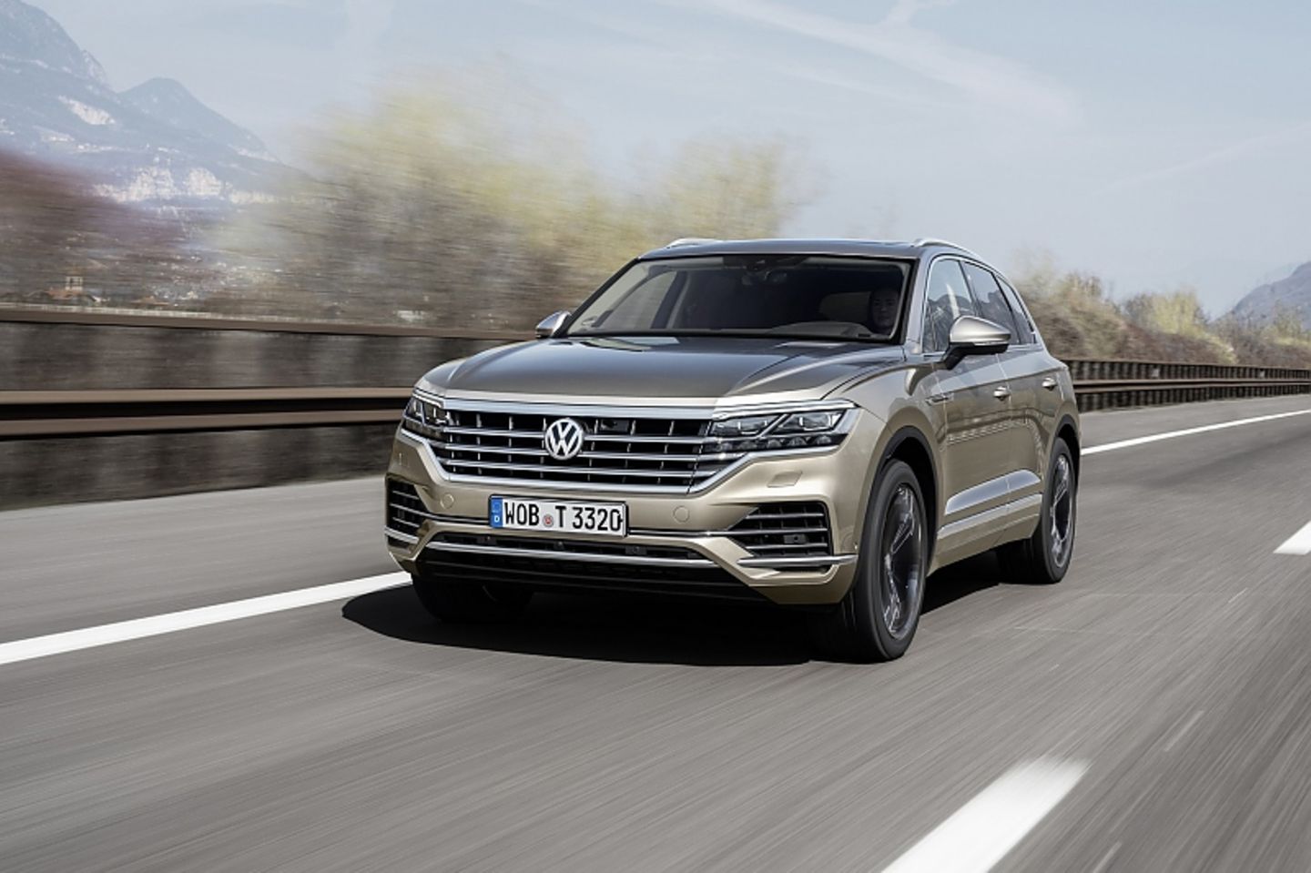 Der VW Touareg hat eine Höchstgeschwindigkeit von 235 km/h