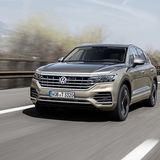 Der VW Touareg hat eine Höchstgeschwindigkeit von 235 km/h