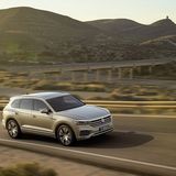 Der Stauassistent übernimmt jetzt auch in Baustellen für einen gewissen Zeitraum die Lenk- und Bremsarbeit