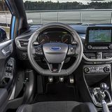 Das Cockpit ist moderner als bisher