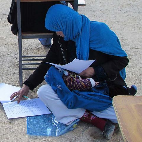 Interview mit Jahan Taabs : Das Foto dieser jungen Afghanin ging um die Welt - das ist ihre bewegende Geschichte