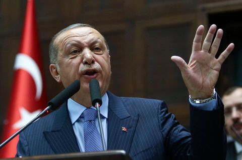 Der türkische Präsident Recep Tayyip Erdogan bei seiner Rede vor seiner Parlamentsfraktion in Ankara