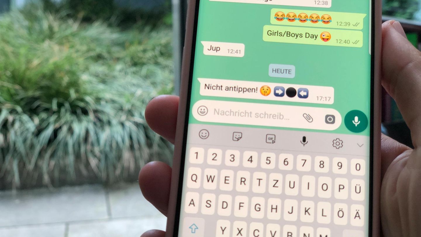 Whatsapp schwarzer Punkt Achtung