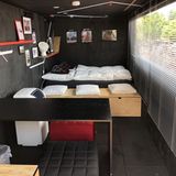 Im GTI-Hotel auf dem Dach des VW-Stands durften Fans übernachten