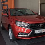 Das "X" ist das vorherrschende Motiv im Design