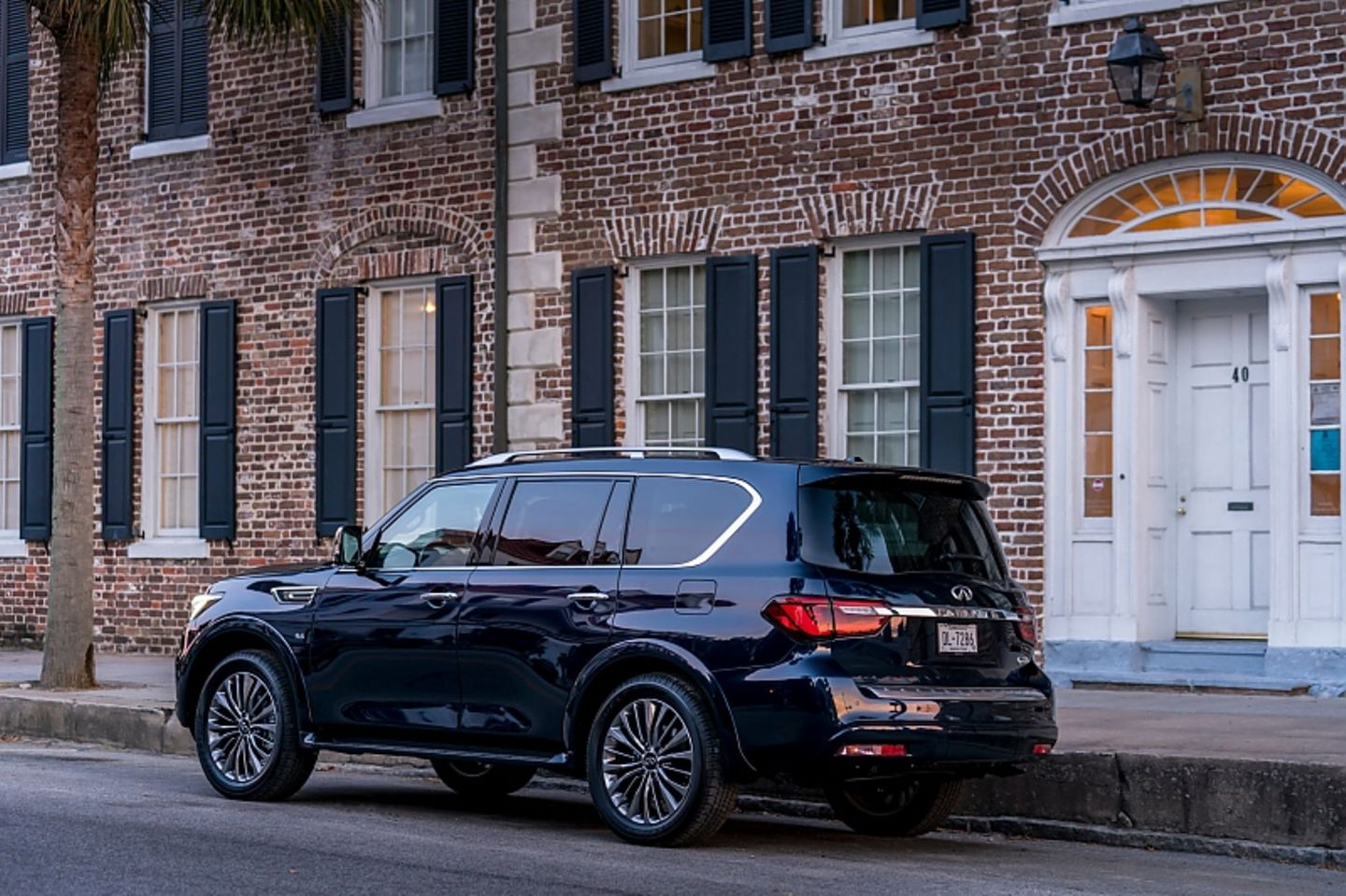 Infiniti QX 80 5.6 V8