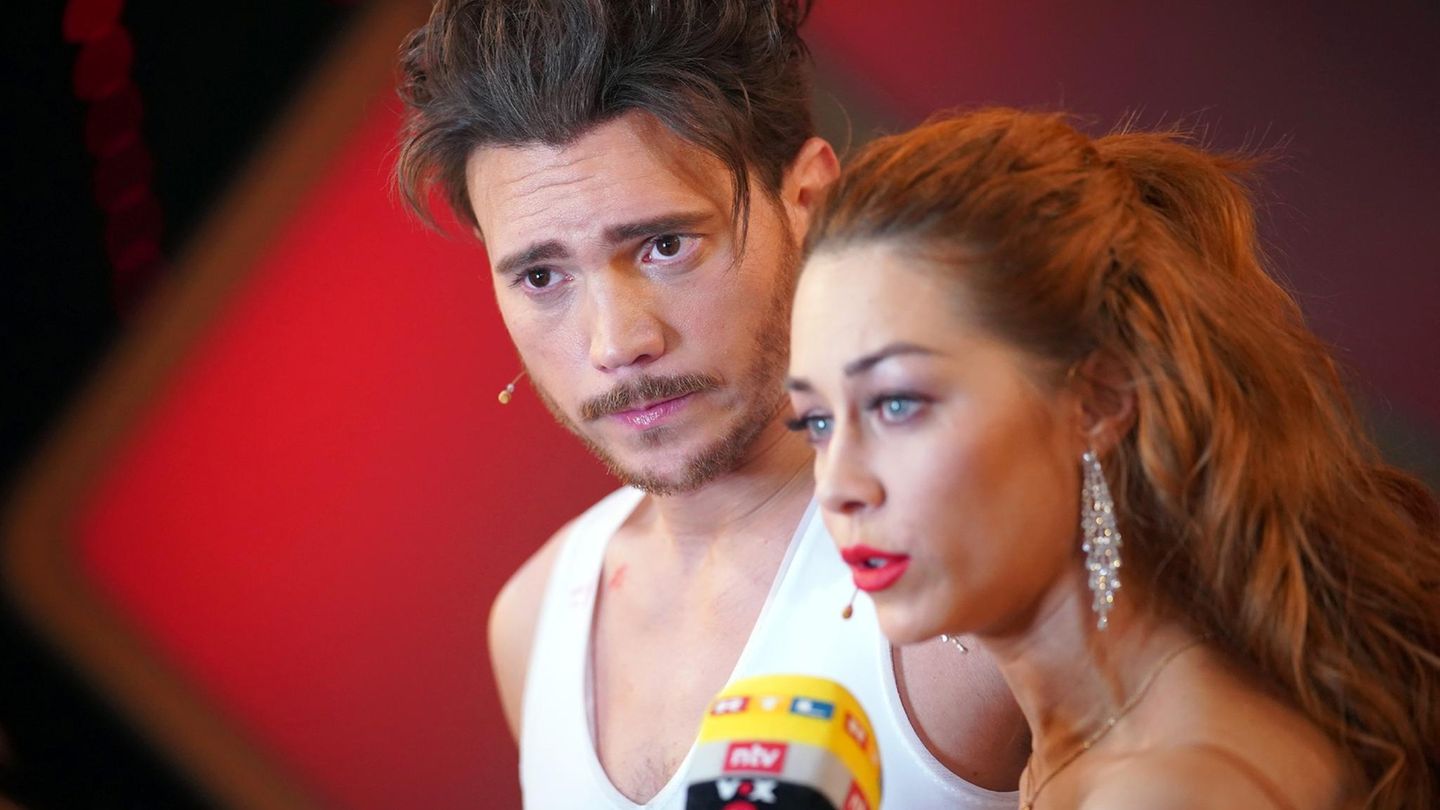 Let S Dance Bela Klentze Kann Nach Verletzung Nicht Weitertanzen Stern De