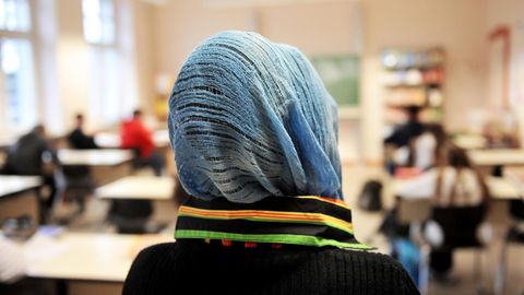 Eine Muslima an einer Schule in Nordrhein-Westfalen