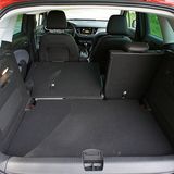 Die Ladeluke ist recht eng