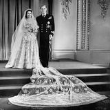Queen Elizabeth II. bei ihrer Hochzeit mit Prinz Philip