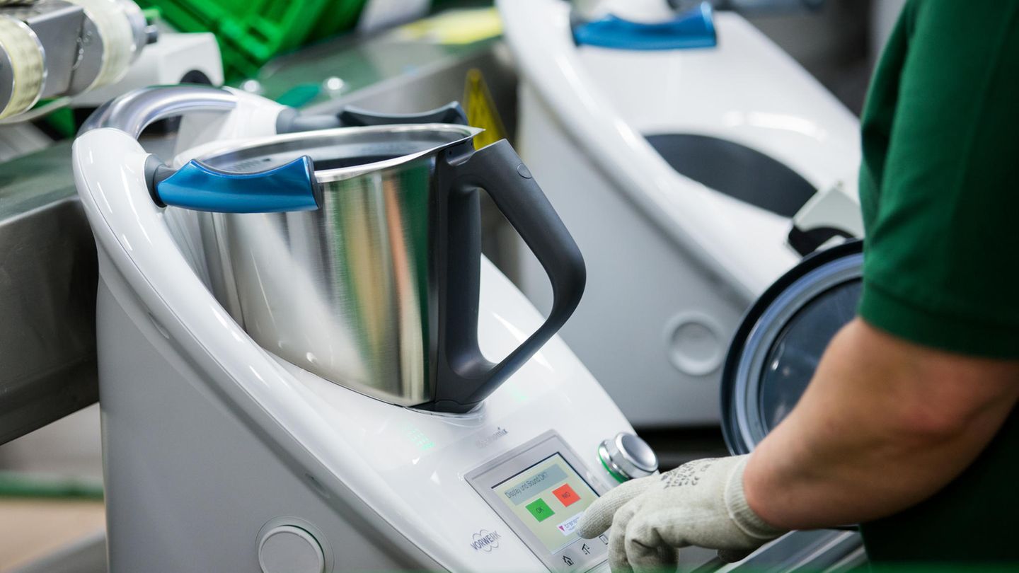 Vorwerk hat einen Neuen: Was kommt nach dem Thermomix? Ein Thermomix wird im Werk produziert