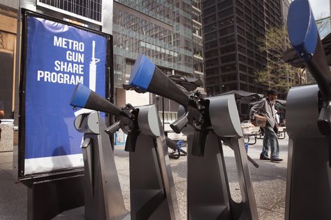 Metro Gun Share Program: Sturmgewehr zum Ausleihen? Warum in Chicago eine "Gun-sharing-Station" steht