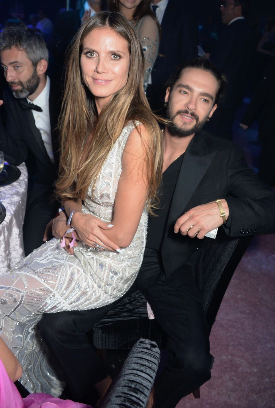 Während der amfAR-Gala saß Heidi Klum zeitweise auf dem Schoß von Tom Kaulitz