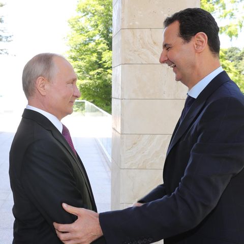 Wladimir Putin empfing und Baschar al Assad in Putins Sommerresidenz in Sotschi