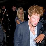 Harry vor dem Londoner Boujis-Club mit Ex-Freundin Chelsy