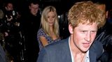 Harry vor dem Londoner Boujis-Club mit Ex-Freundin Chelsy