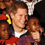 Harry in einem Kinderheim in Lesotho. Harry nennt Afrika sein "zweites Zuhause"