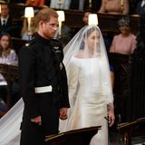 Prinz Harry und Meghan Markle hielten sich während der Zeremonie an den Händen